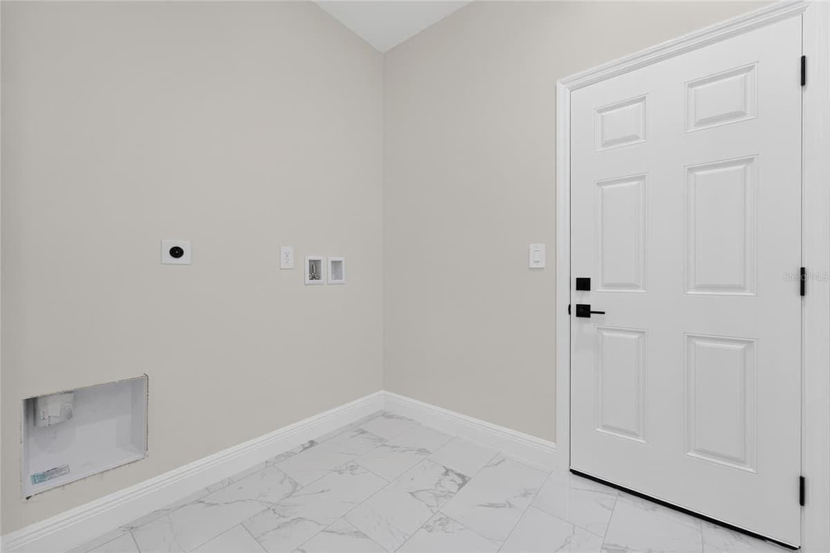 455 MARION OAKS PASS — photo 30 of 36