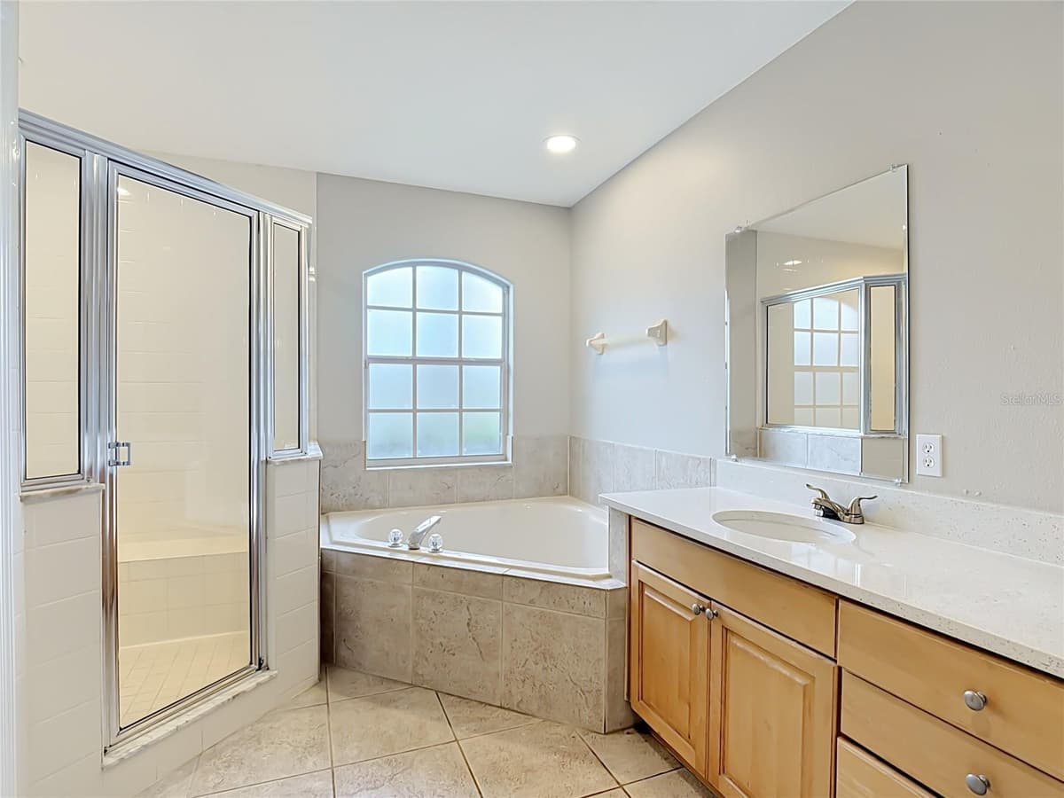 3910 COUNTRYSIDE VIEW COURT — photo 16 of 36