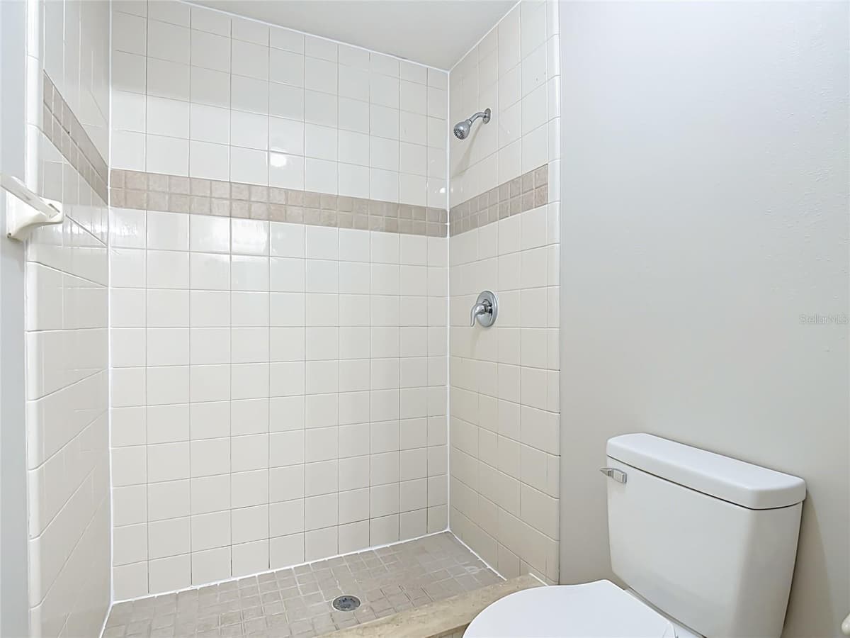 3910 COUNTRYSIDE VIEW COURT — photo 21 of 36