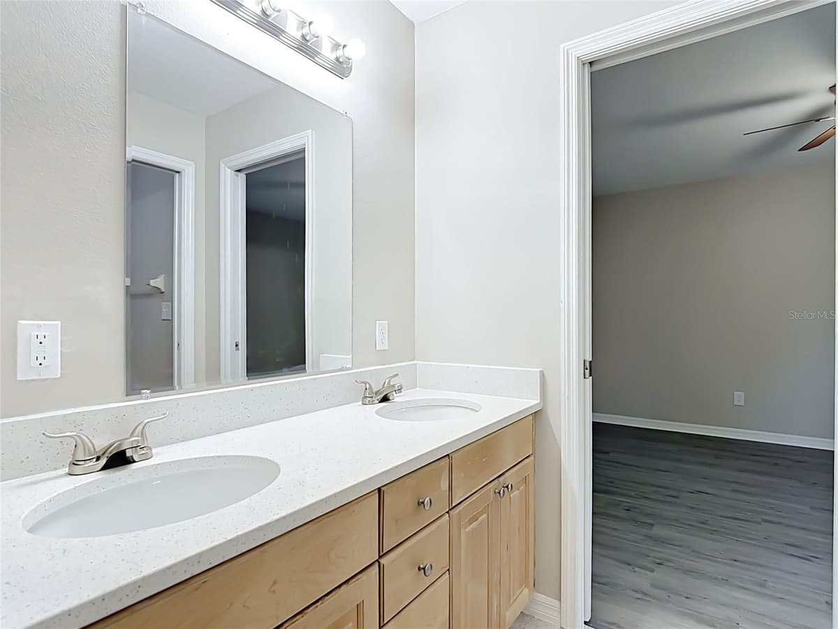 3910 COUNTRYSIDE VIEW COURT — photo 20 of 36