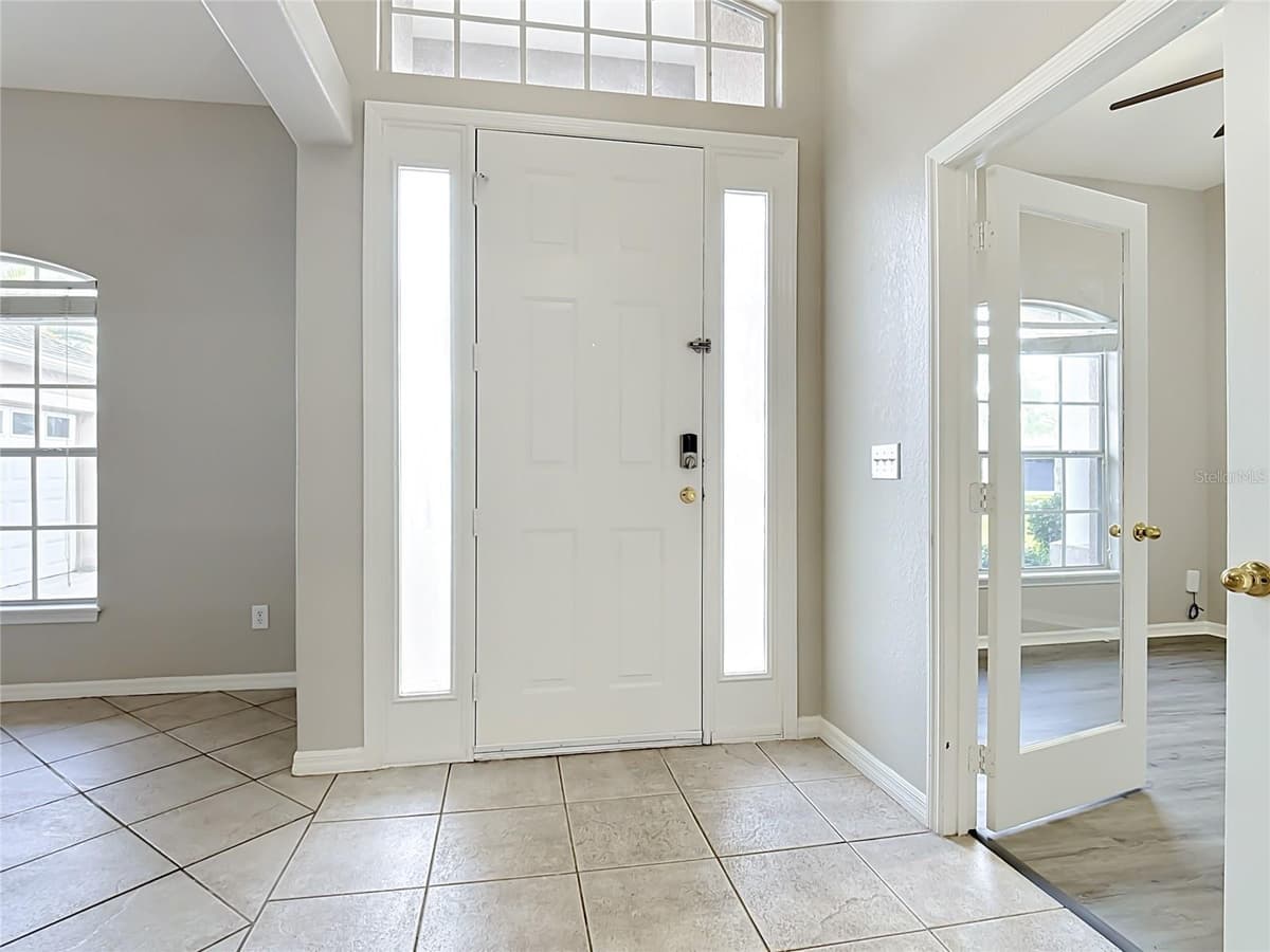 3910 COUNTRYSIDE VIEW COURT — photo 5 of 36