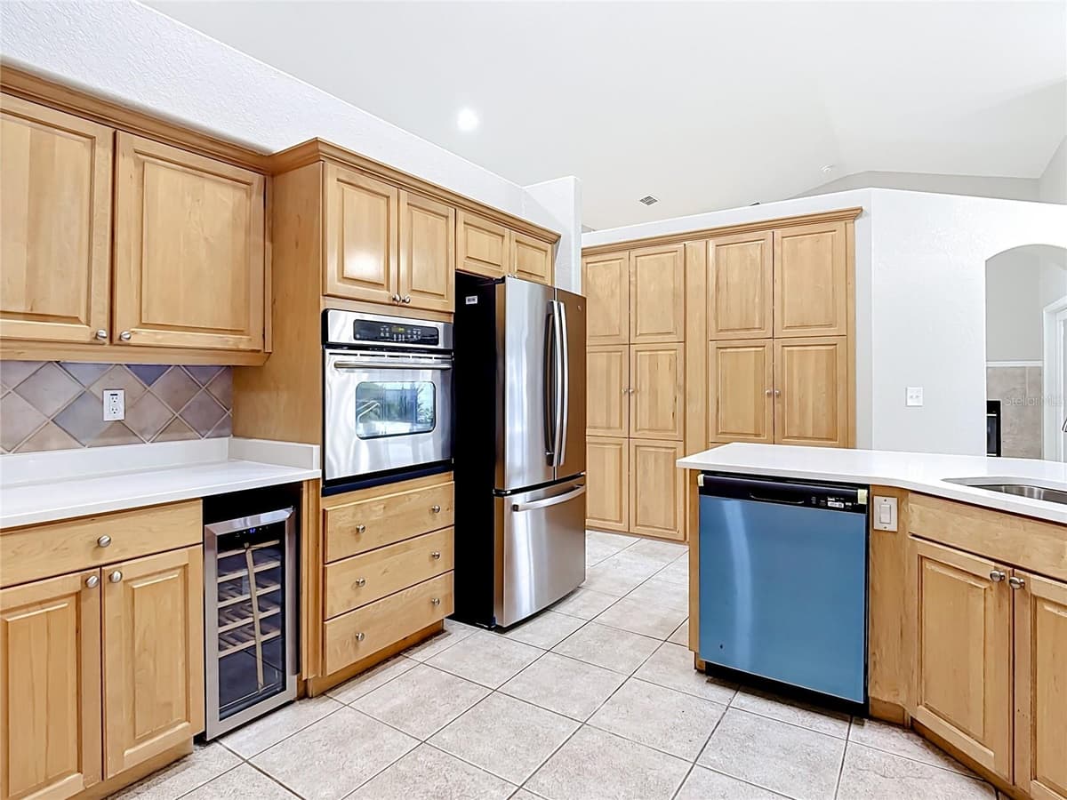 3910 COUNTRYSIDE VIEW COURT — photo 10 of 36