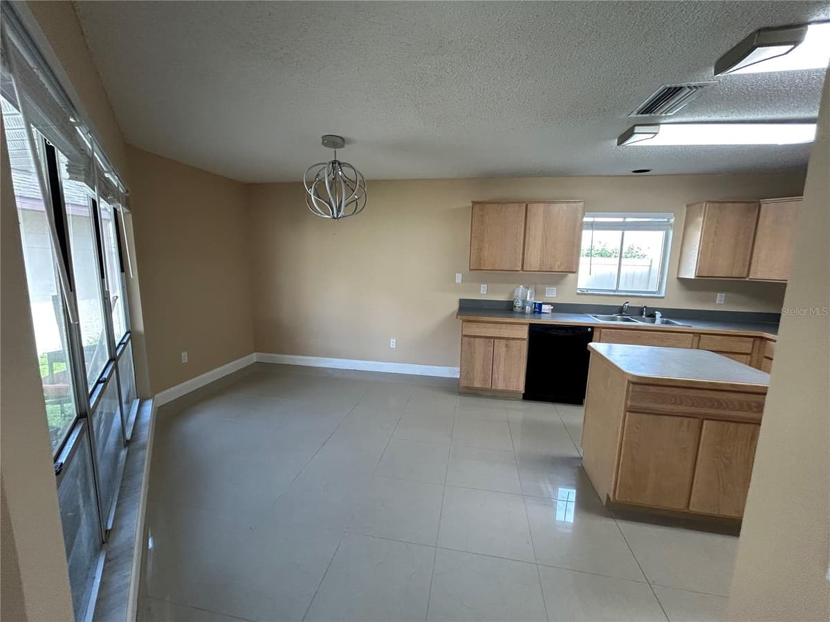 7029 DRURY STREET — photo 12 of 31