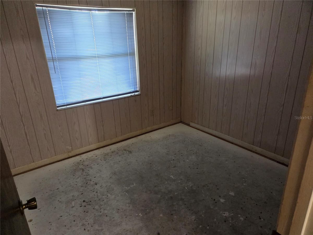 907 CUTLER DRIVE — photo 13 of 15