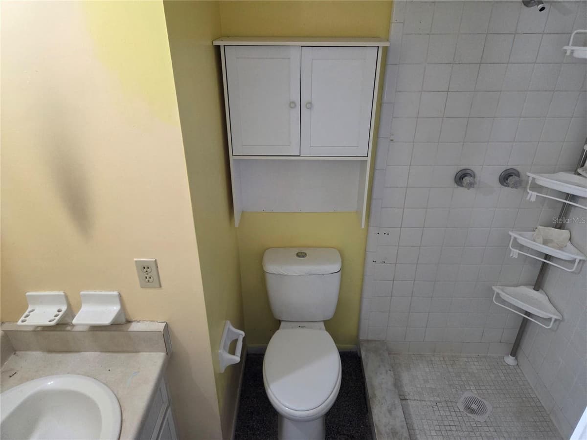 907 CUTLER DRIVE — photo 11 of 15