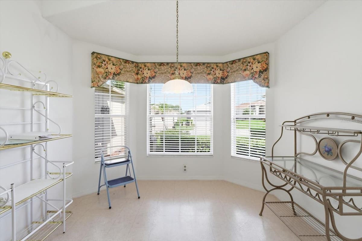 18114 BRELAND DRIVE — photo 12 of 46