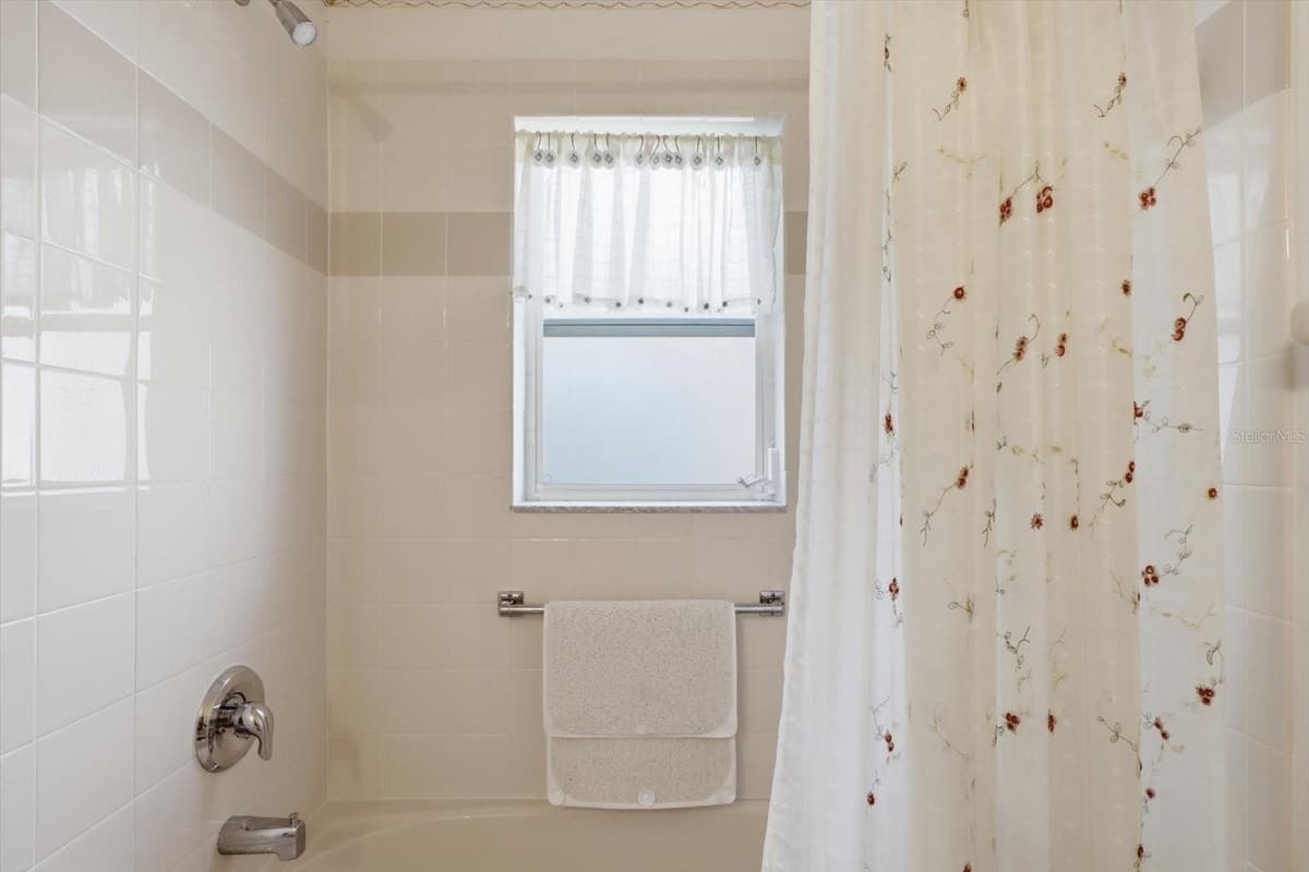 18114 BRELAND DRIVE — photo 21 of 46