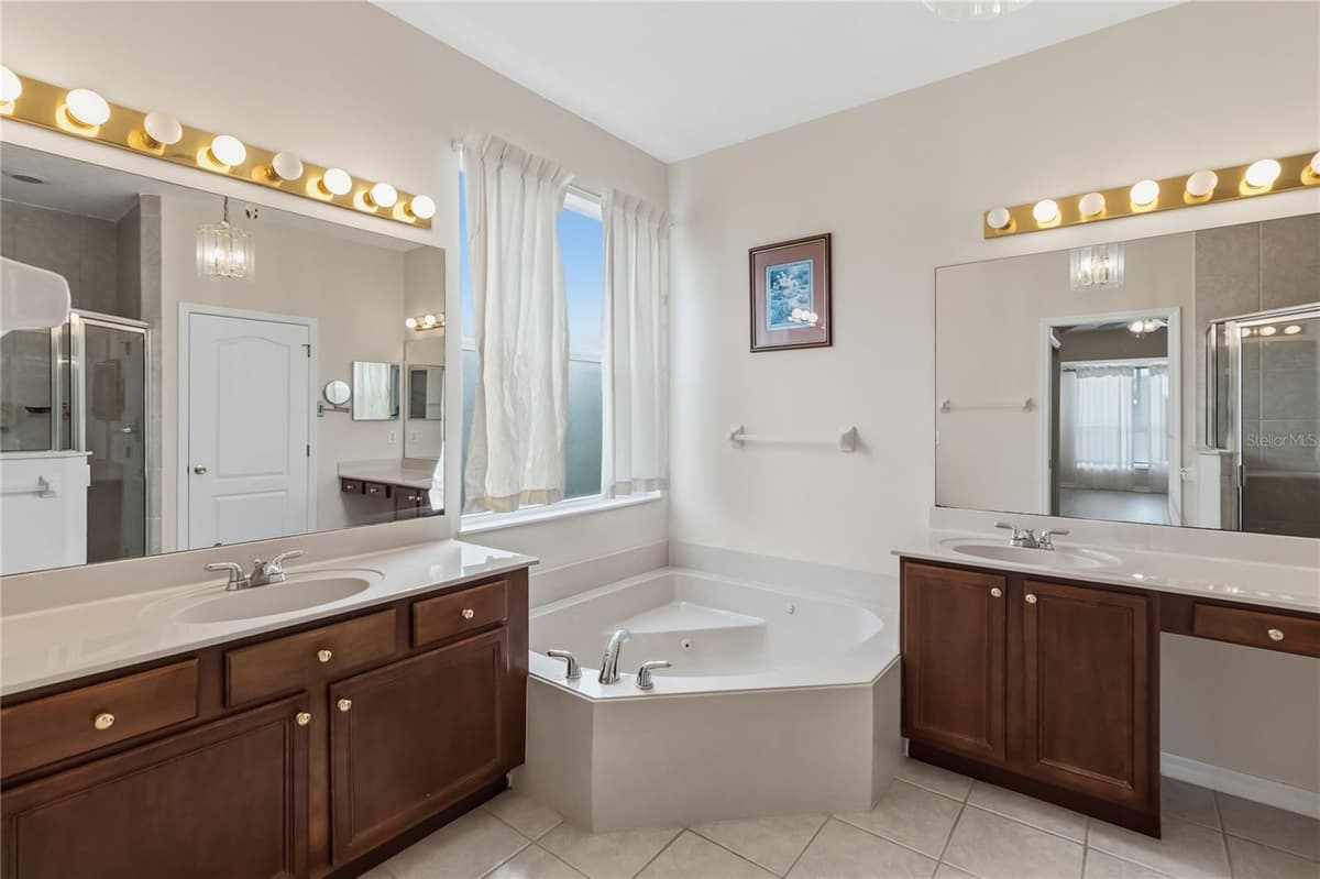 1845 OAK GROVE CHASE DRIVE — photo 27 of 54