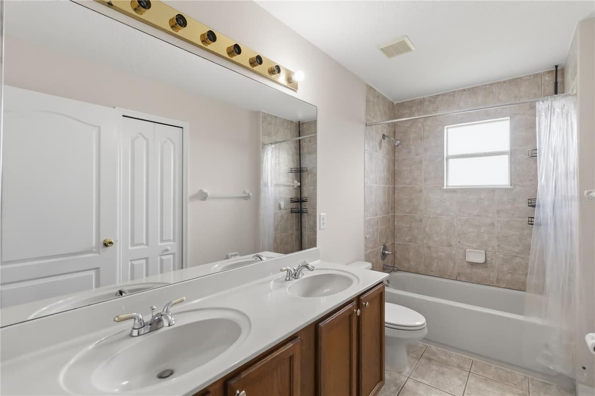 1845 OAK GROVE CHASE DRIVE — photo 43 of 54