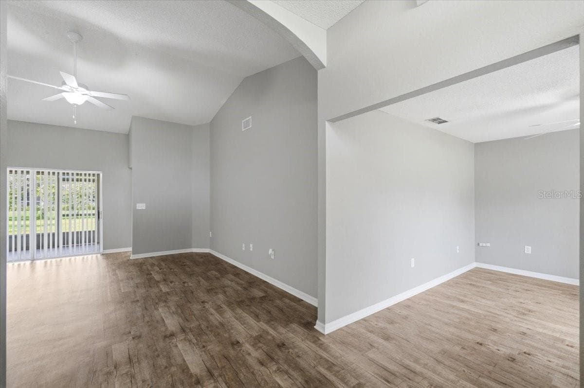 2405 HIGHLANDS VUE PARKWAY — photo 12 of 51