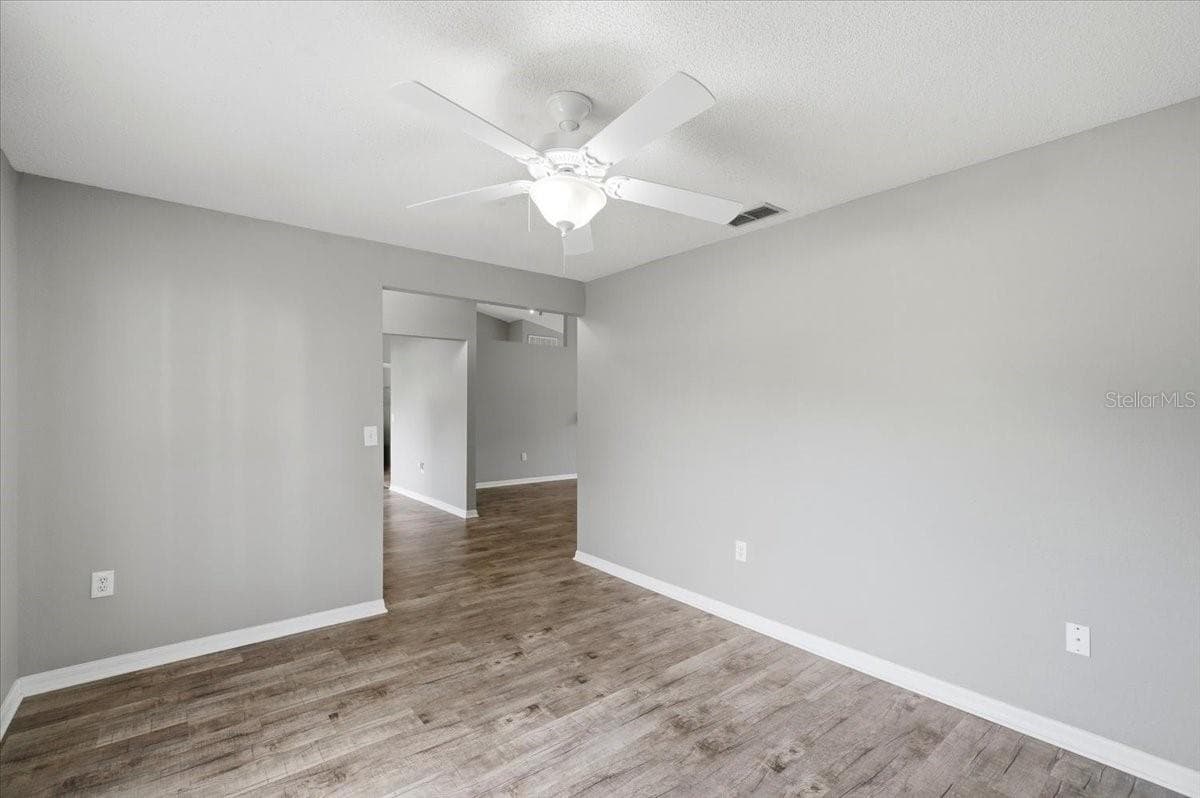 2405 HIGHLANDS VUE PARKWAY — photo 10 of 51