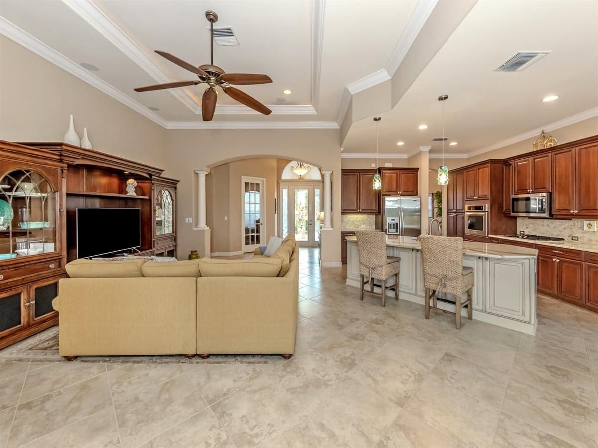234 MARTELLAGO DRIVE — photo 26 of 73