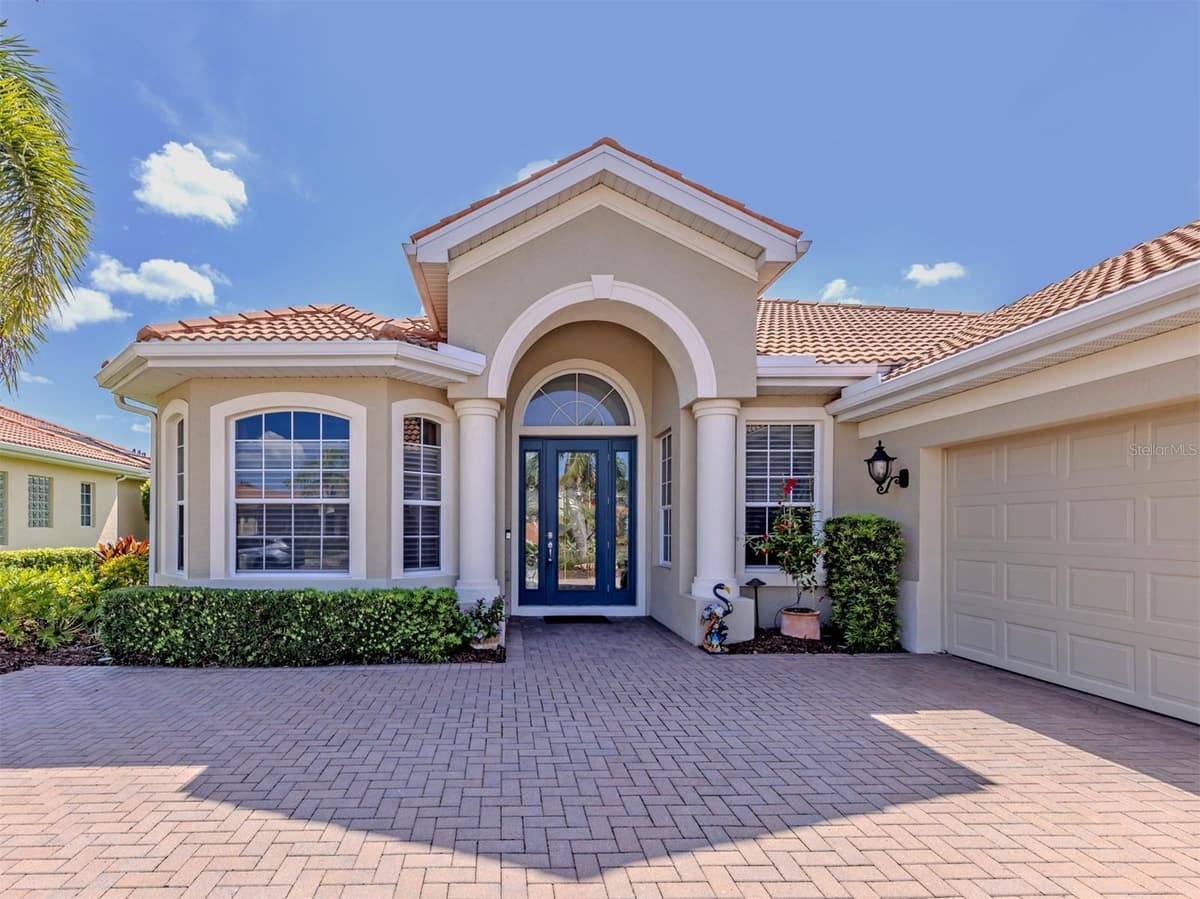234 MARTELLAGO DRIVE — photo 6 of 73