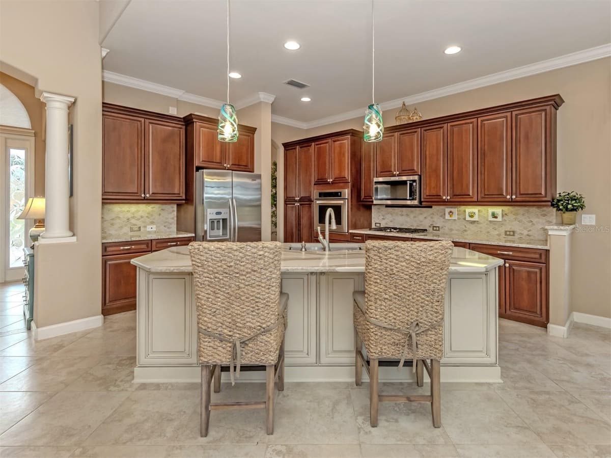 234 MARTELLAGO DRIVE — photo 12 of 73