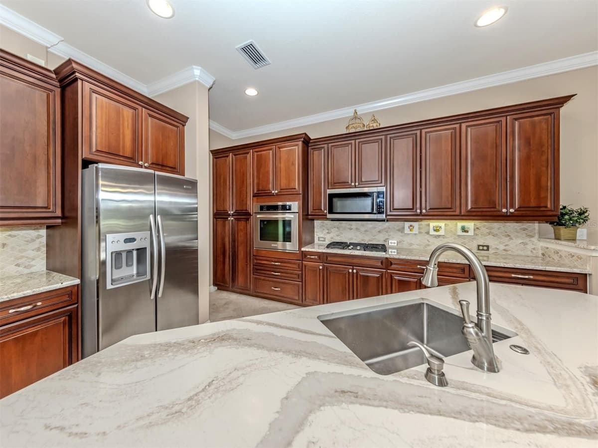 234 MARTELLAGO DRIVE — photo 11 of 73