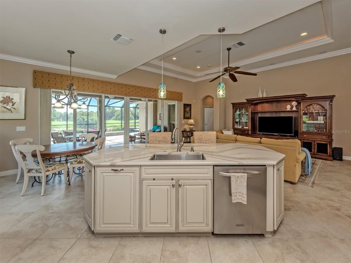 234 MARTELLAGO DRIVE — photo 9 of 73