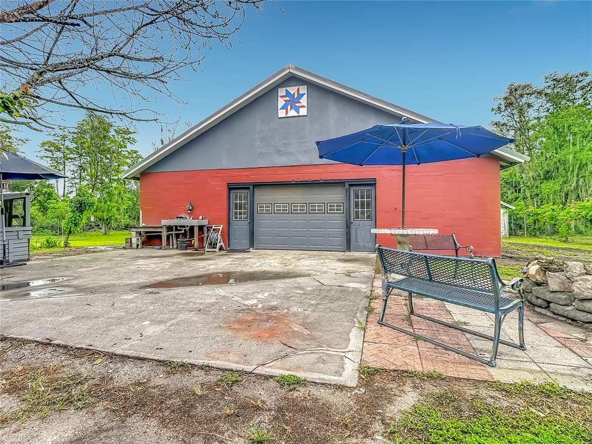 9385 CONCORD ROAD — photo 4 of 72