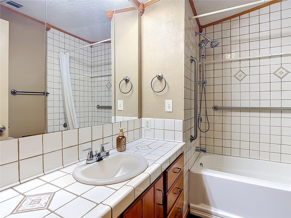 9385 CONCORD ROAD — photo 33 of 72