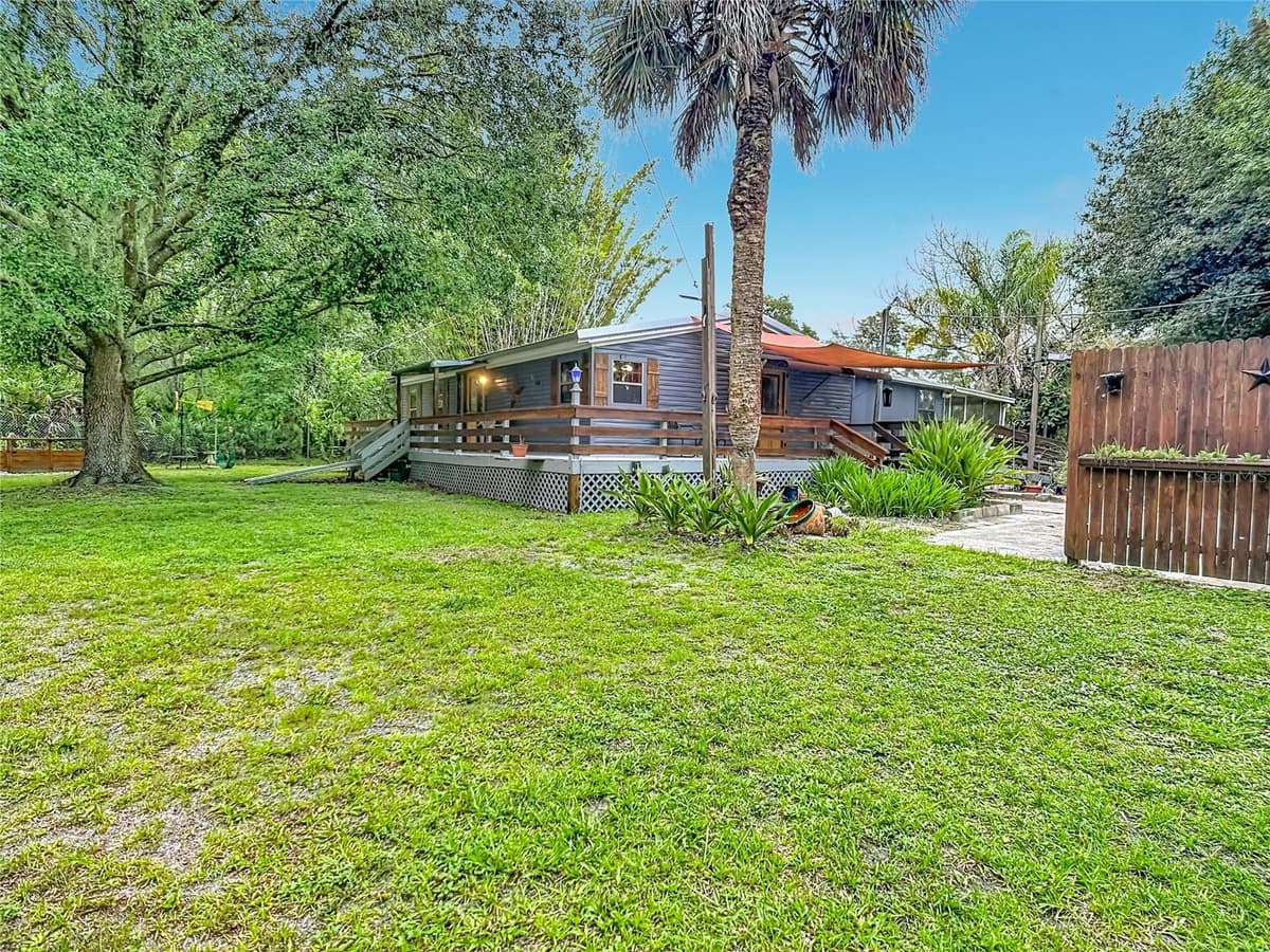 9385 CONCORD ROAD — photo 11 of 72