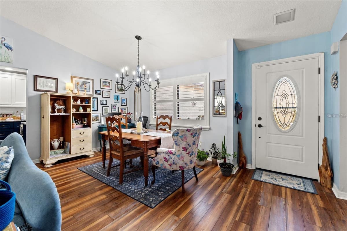 7427 HEATHER WALK DRIVE — photo 3 of 27