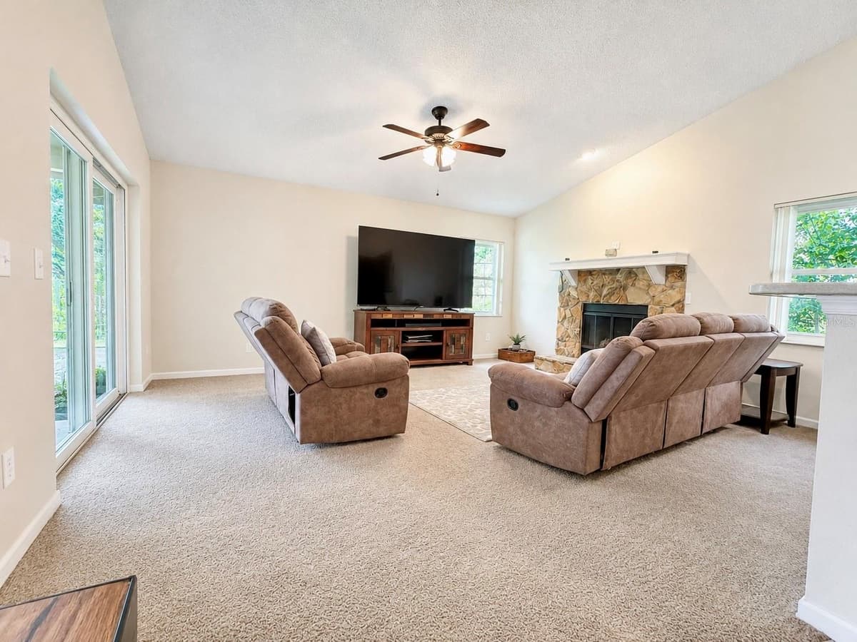 503 RAPID FALLS DR — photo 8 of 23