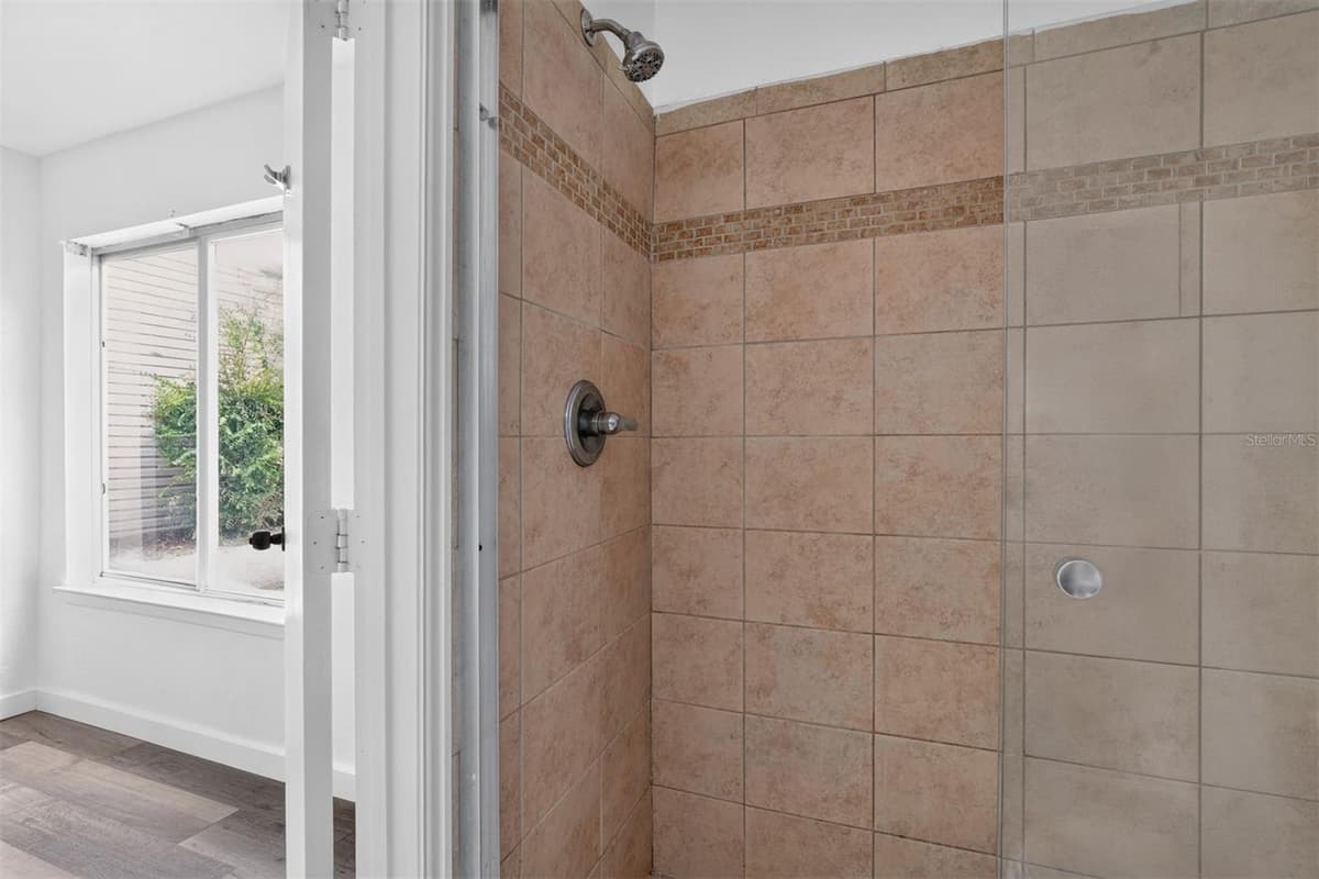 4000 23RD STREET — photo 15 of 26