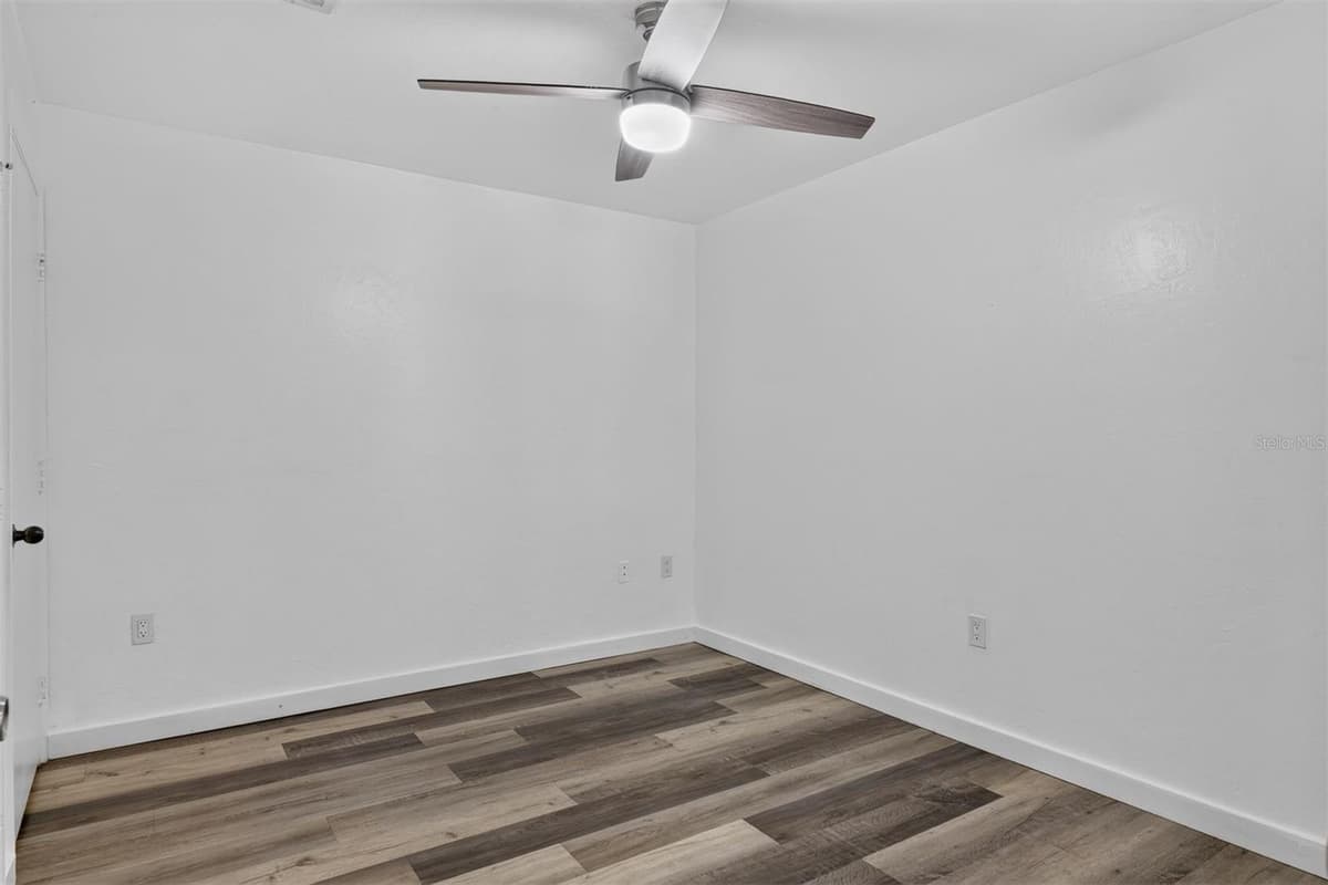 4000 23RD STREET — photo 8 of 26
