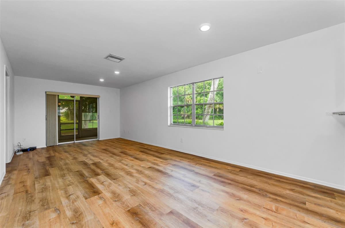 3684 TROPHY BOULEVARD — photo 76 of 83