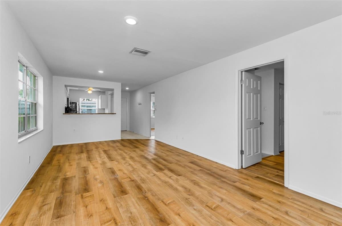 3684 TROPHY BOULEVARD — photo 73 of 83