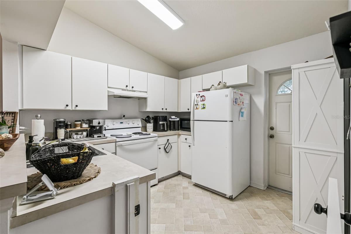 608 GRAND HIGHWAY — photo 12 of 31