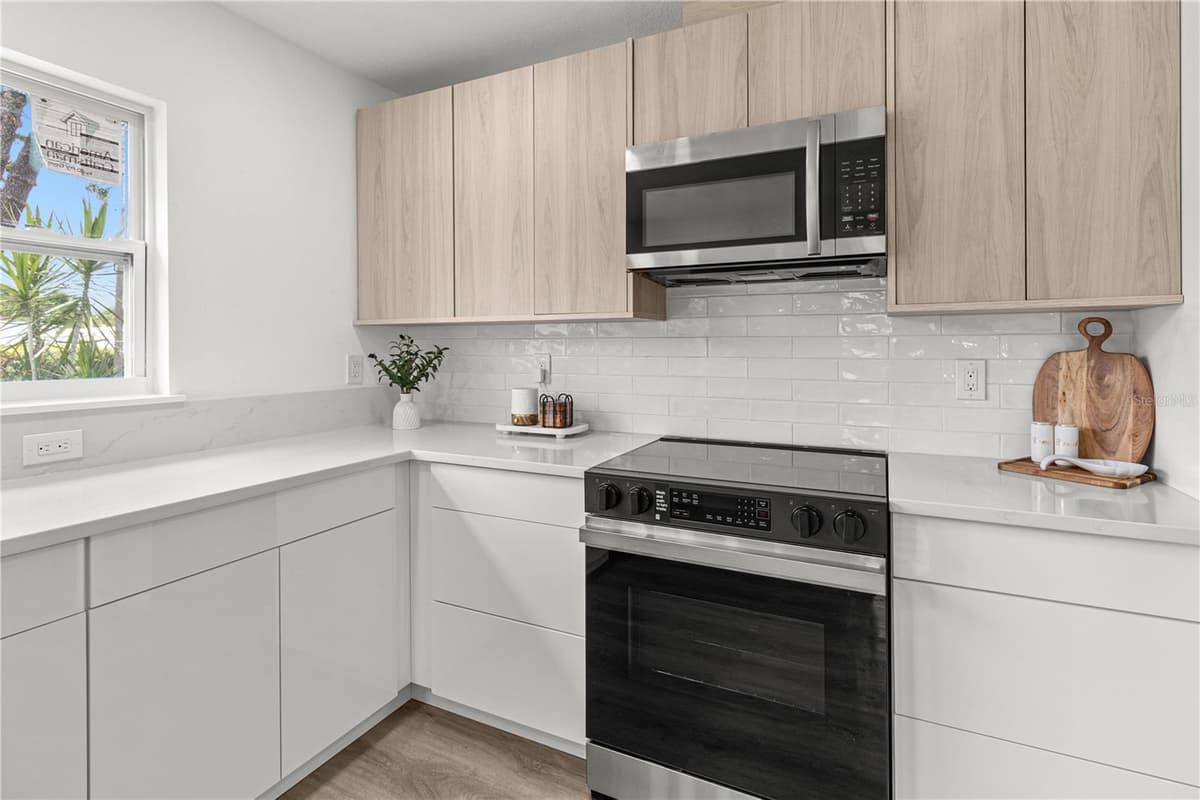 2917 CLIFTON STREET — photo 5 of 25