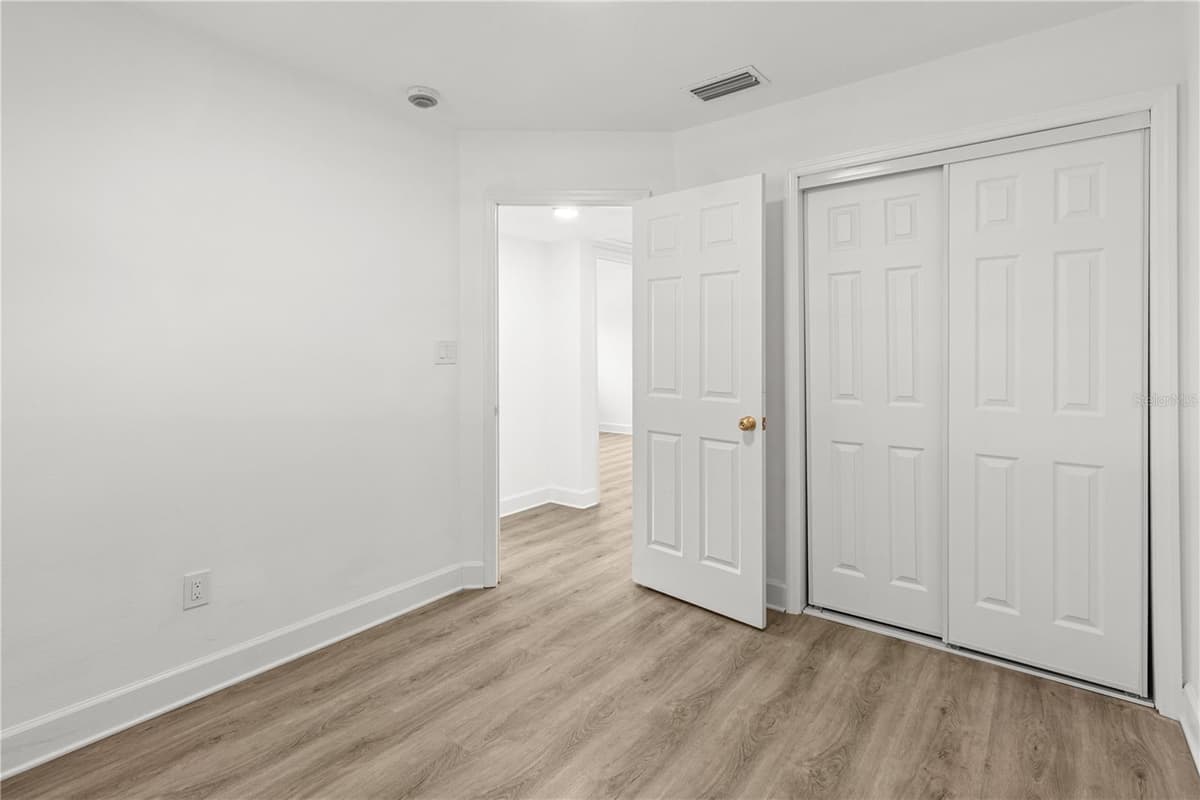 2917 CLIFTON STREET — photo 11 of 25