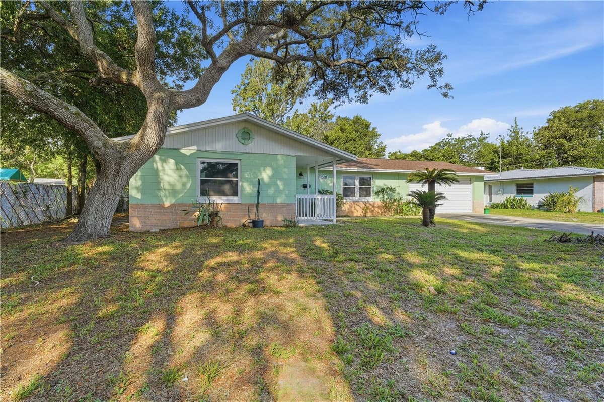 1528 VALENCIA AVENUE — photo 2 of 39