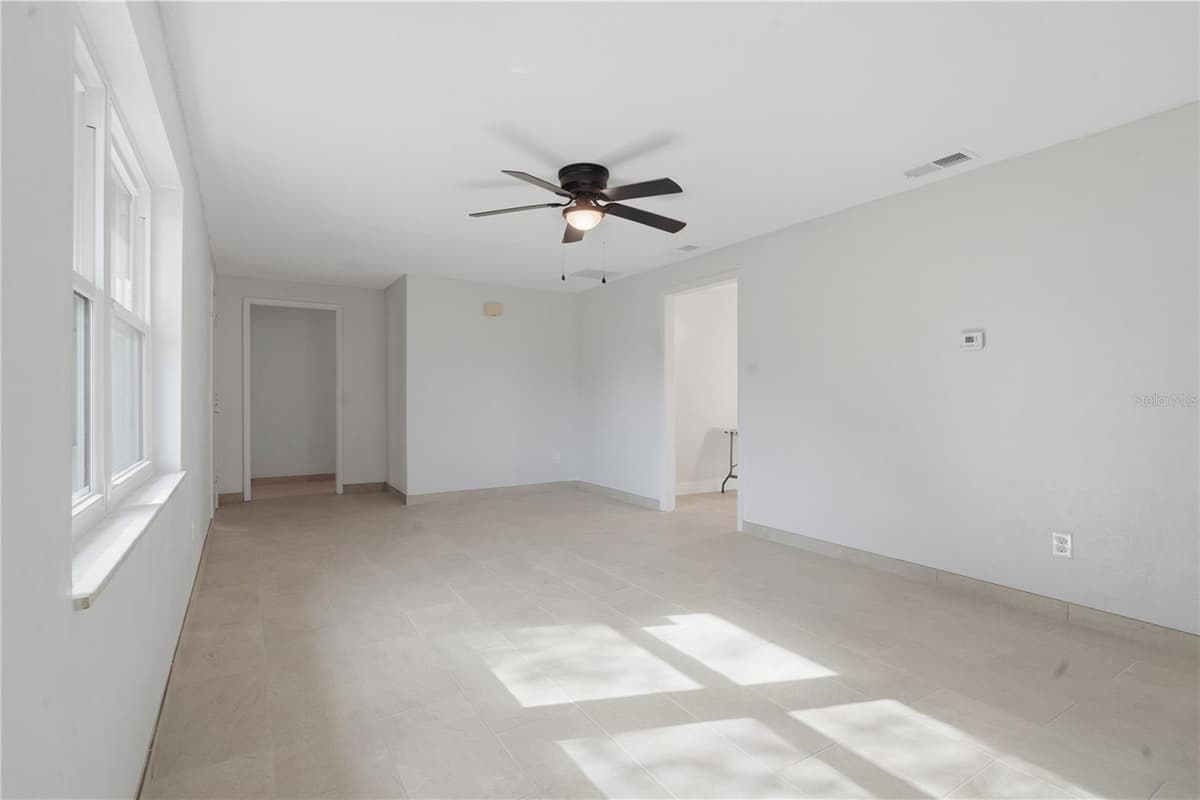 1528 VALENCIA AVENUE — photo 10 of 39