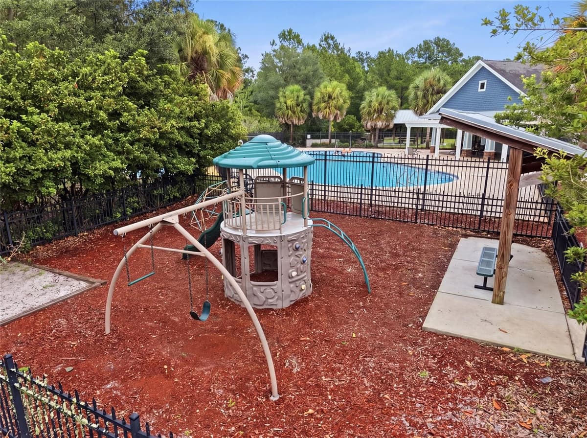 203 SILVER PALM DRIVE — photo 42 of 48