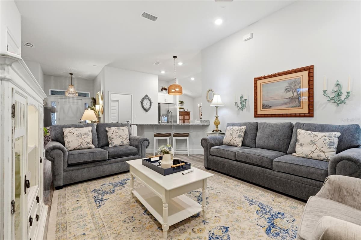 203 SILVER PALM DRIVE — photo 8 of 48