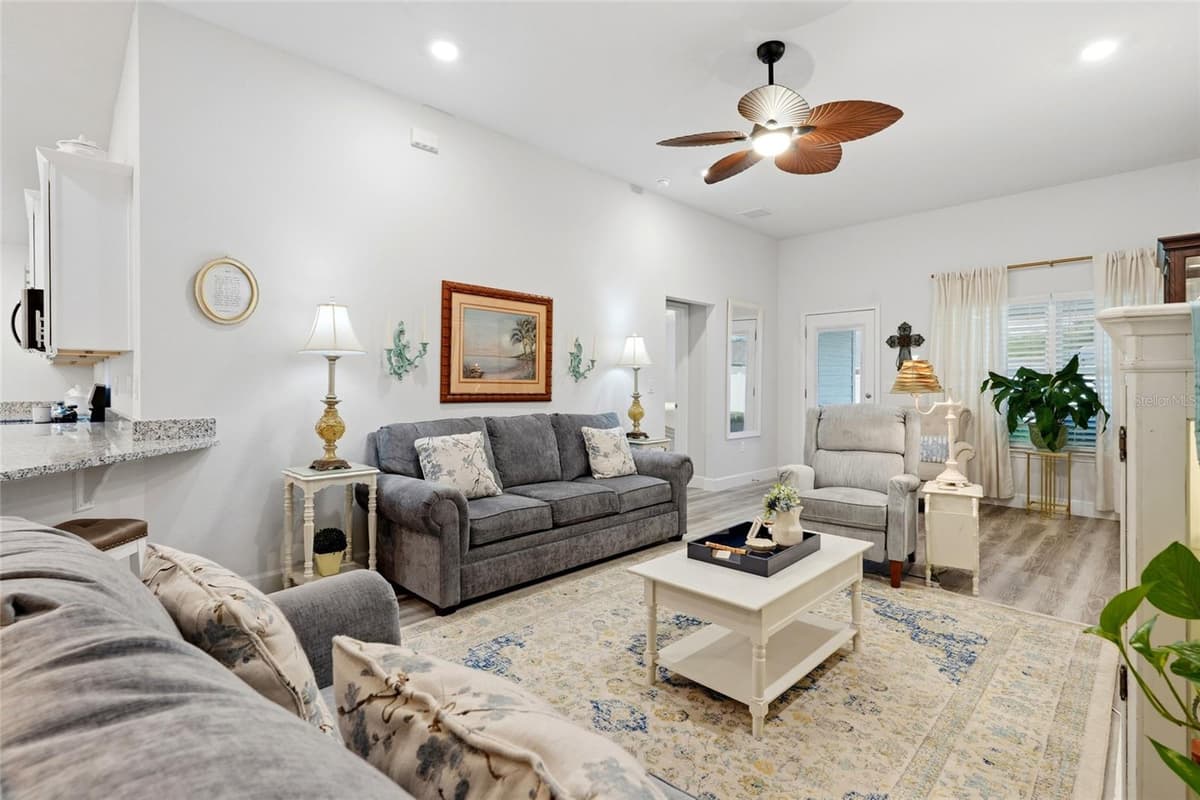 203 SILVER PALM DRIVE — photo 7 of 48