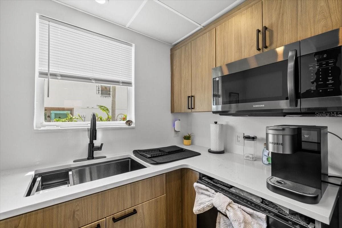 4009 CASA COURT — photo 16 of 51