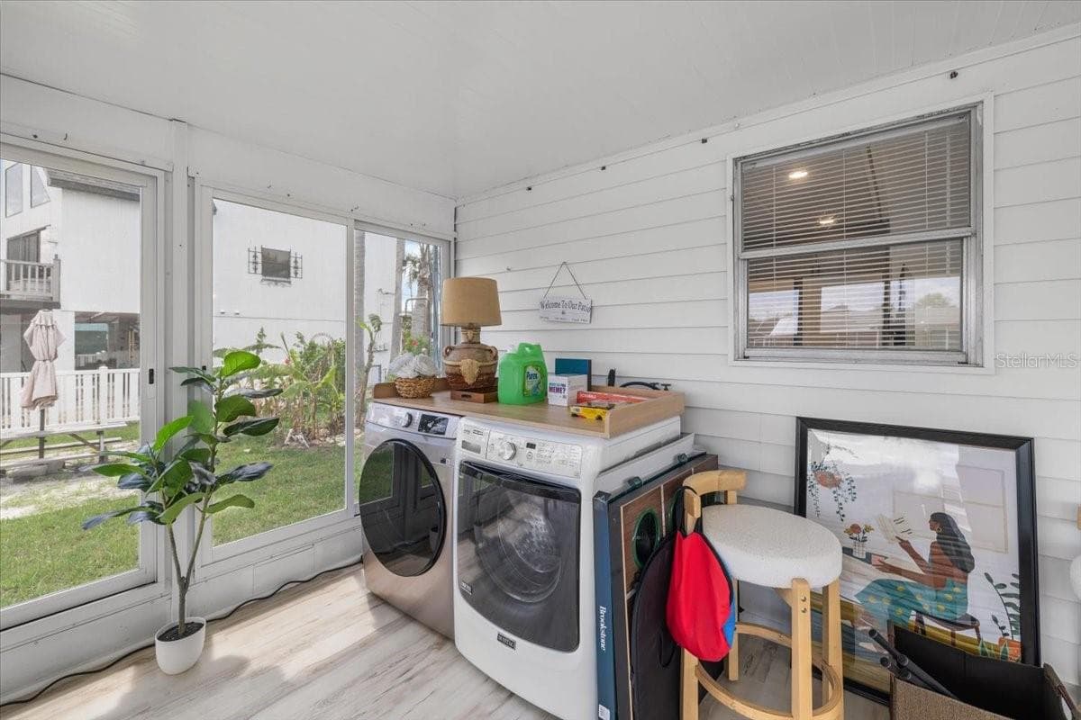 4009 CASA COURT — photo 11 of 51