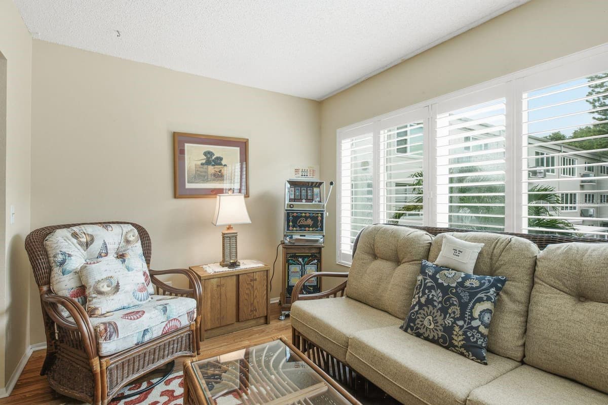 2440 WORLD PARKWAY BOULEVARD — photo 26 of 50