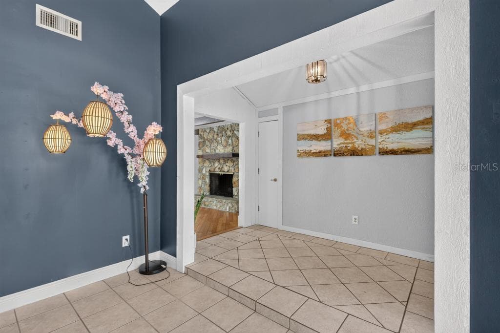 2670 JENNIFER HOPE BOULEVARD — photo 26 of 99