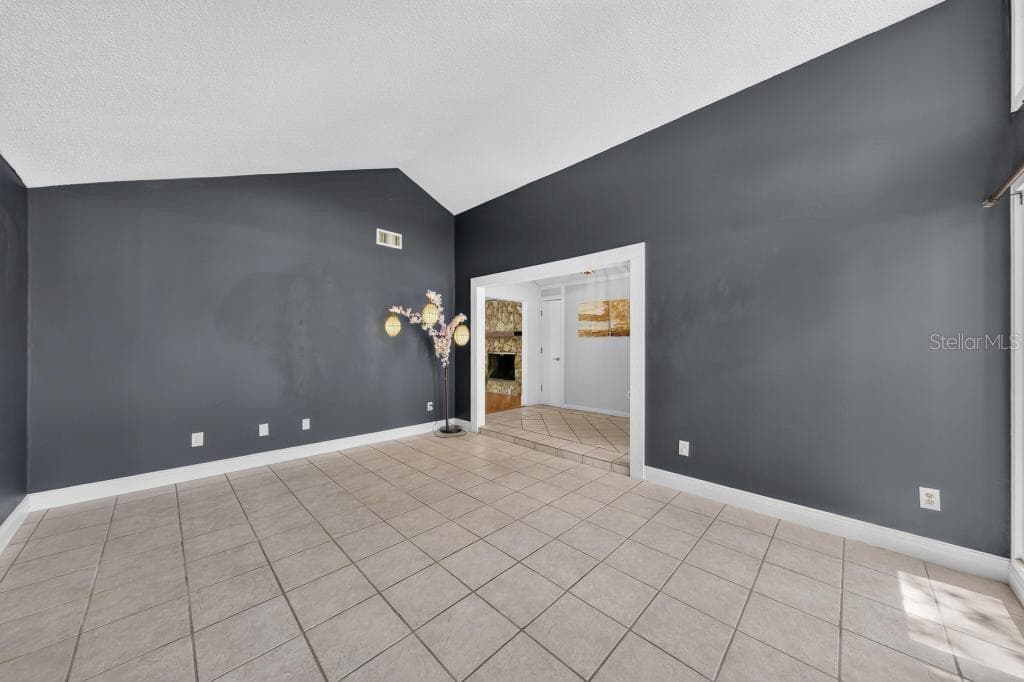 2670 JENNIFER HOPE BOULEVARD — photo 25 of 99