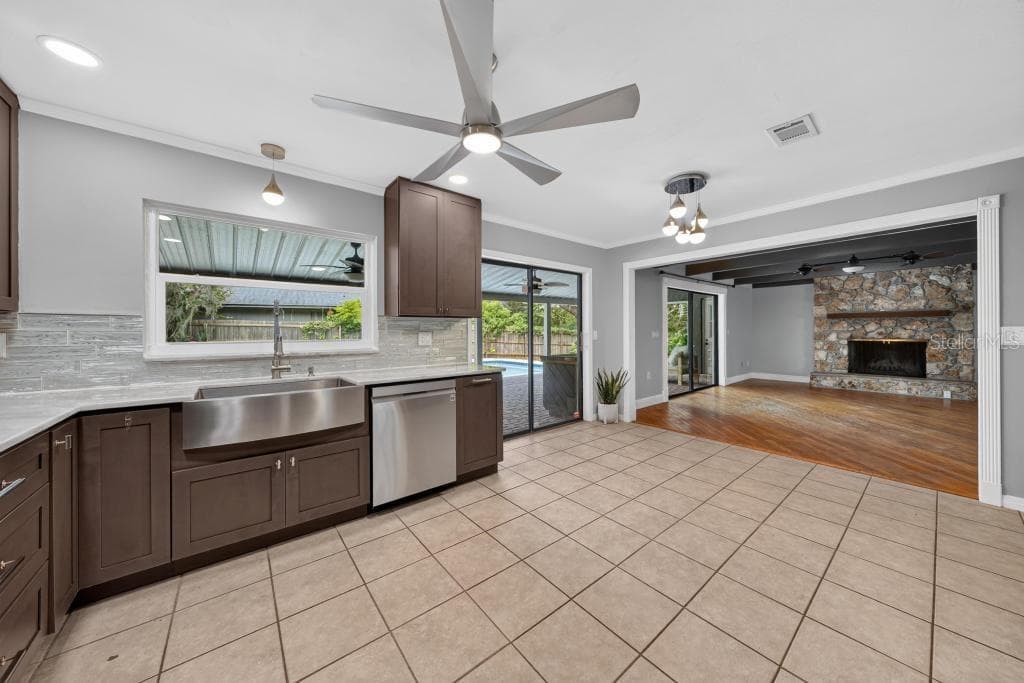 2670 JENNIFER HOPE BOULEVARD — photo 36 of 99