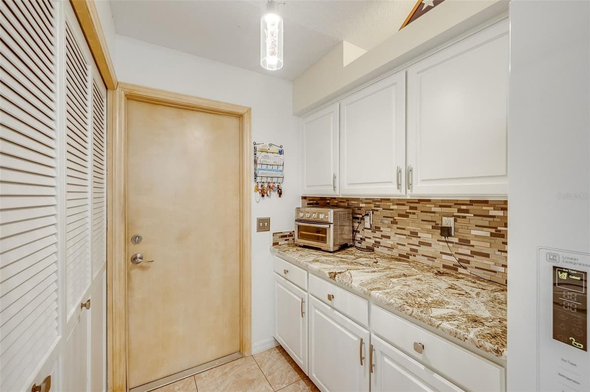 6590 BAY SHORE DRIVE — photo 30 of 58