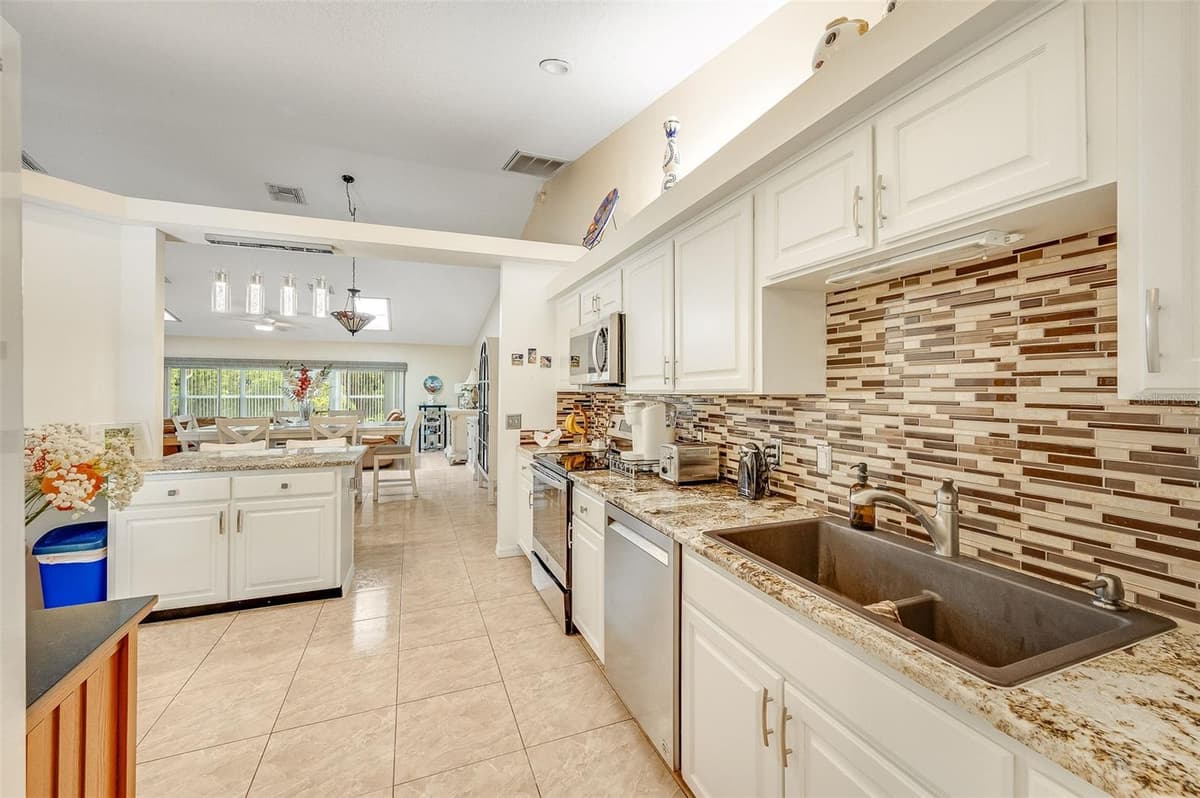 6590 BAY SHORE DRIVE — photo 31 of 58
