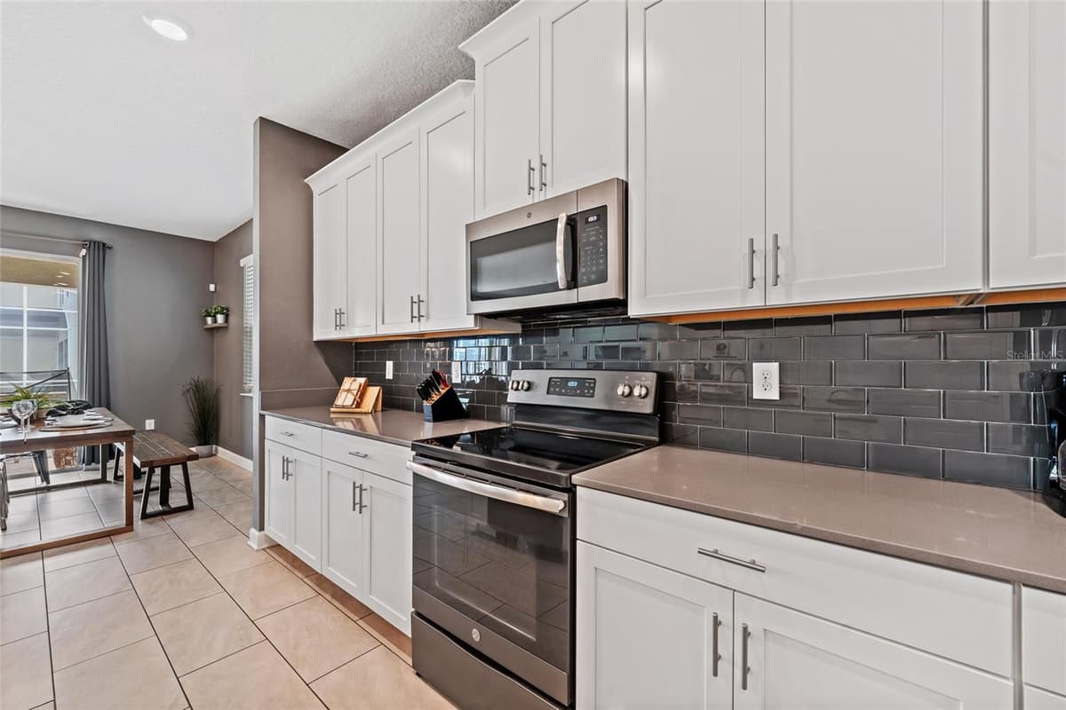 8983 BACKSWING WAY — photo 11 of 47
