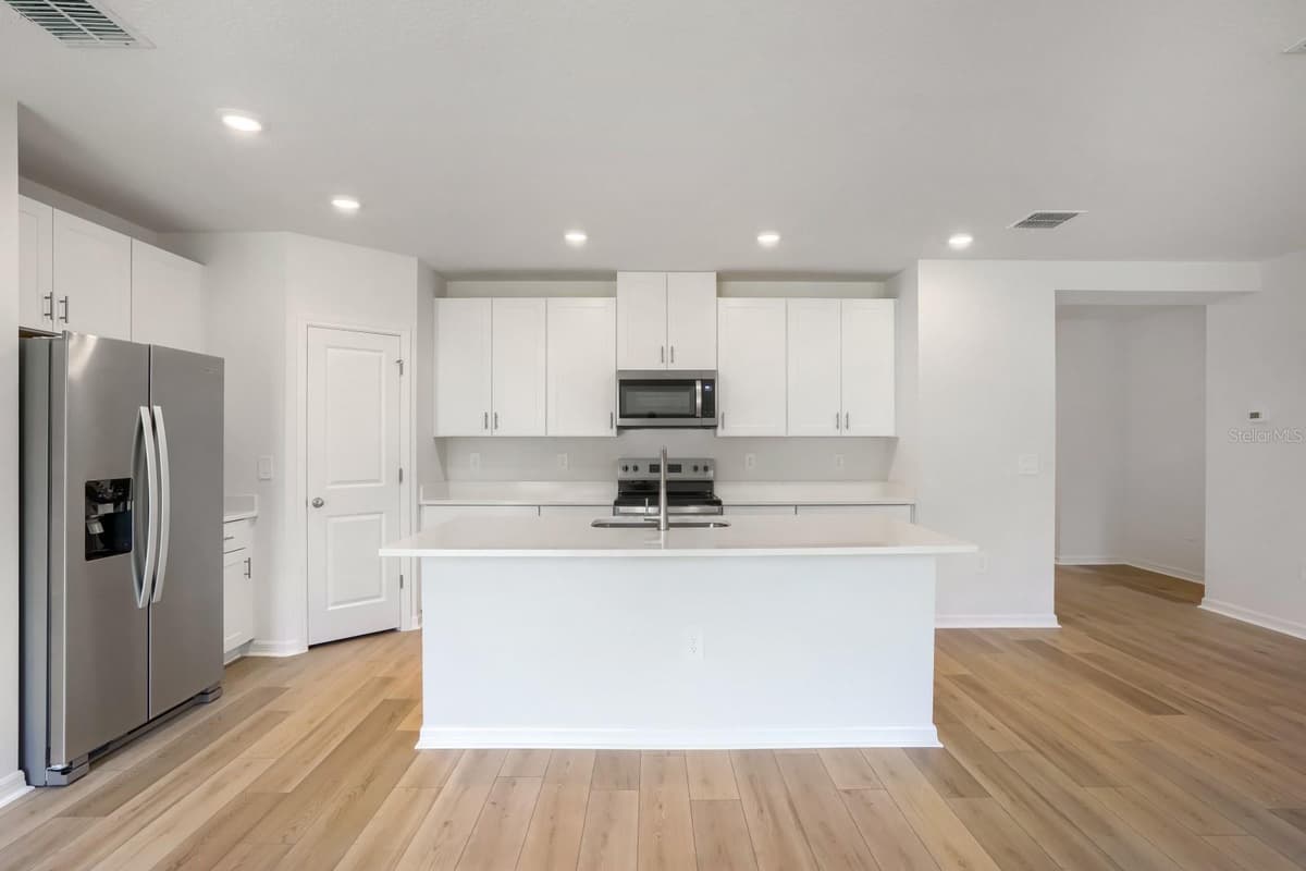 7705 SATTERFIELD TERRACE — photo 7 of 32