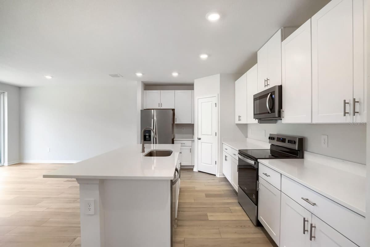 7705 SATTERFIELD TERRACE — photo 9 of 32