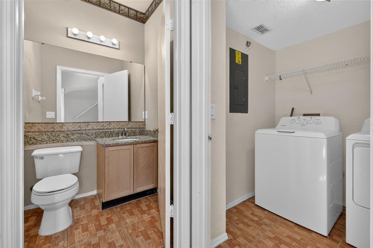 13304 SUMMERTON DRIVE — photo 26 of 54