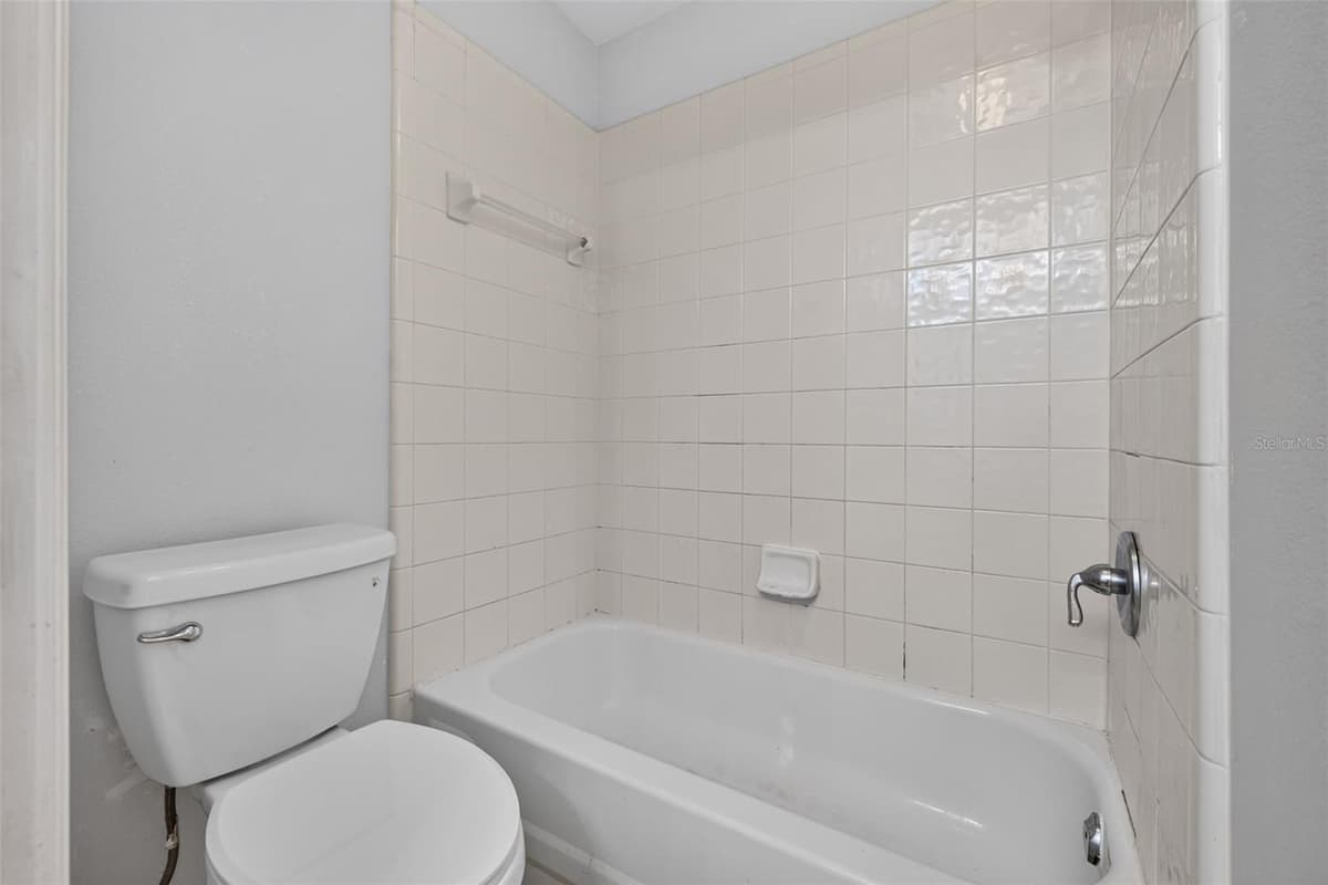 13304 SUMMERTON DRIVE — photo 34 of 54